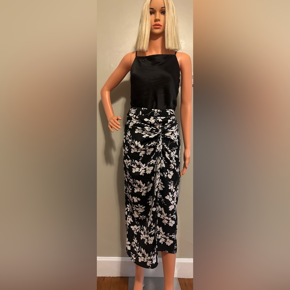 Madewell True Black Satin Cami - Picture 6 of 11